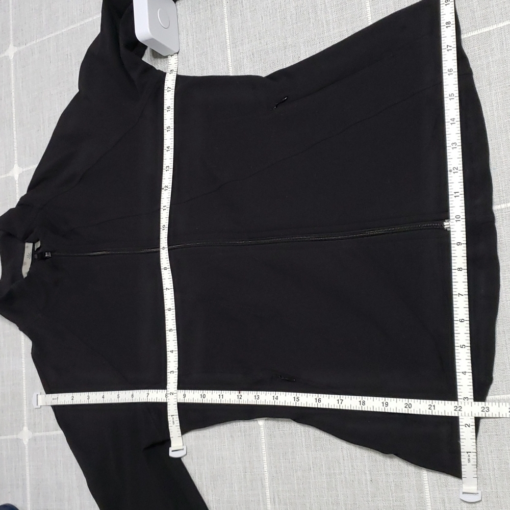 Athleta Sweater, Color Black, Size M - Picture 15 of 16